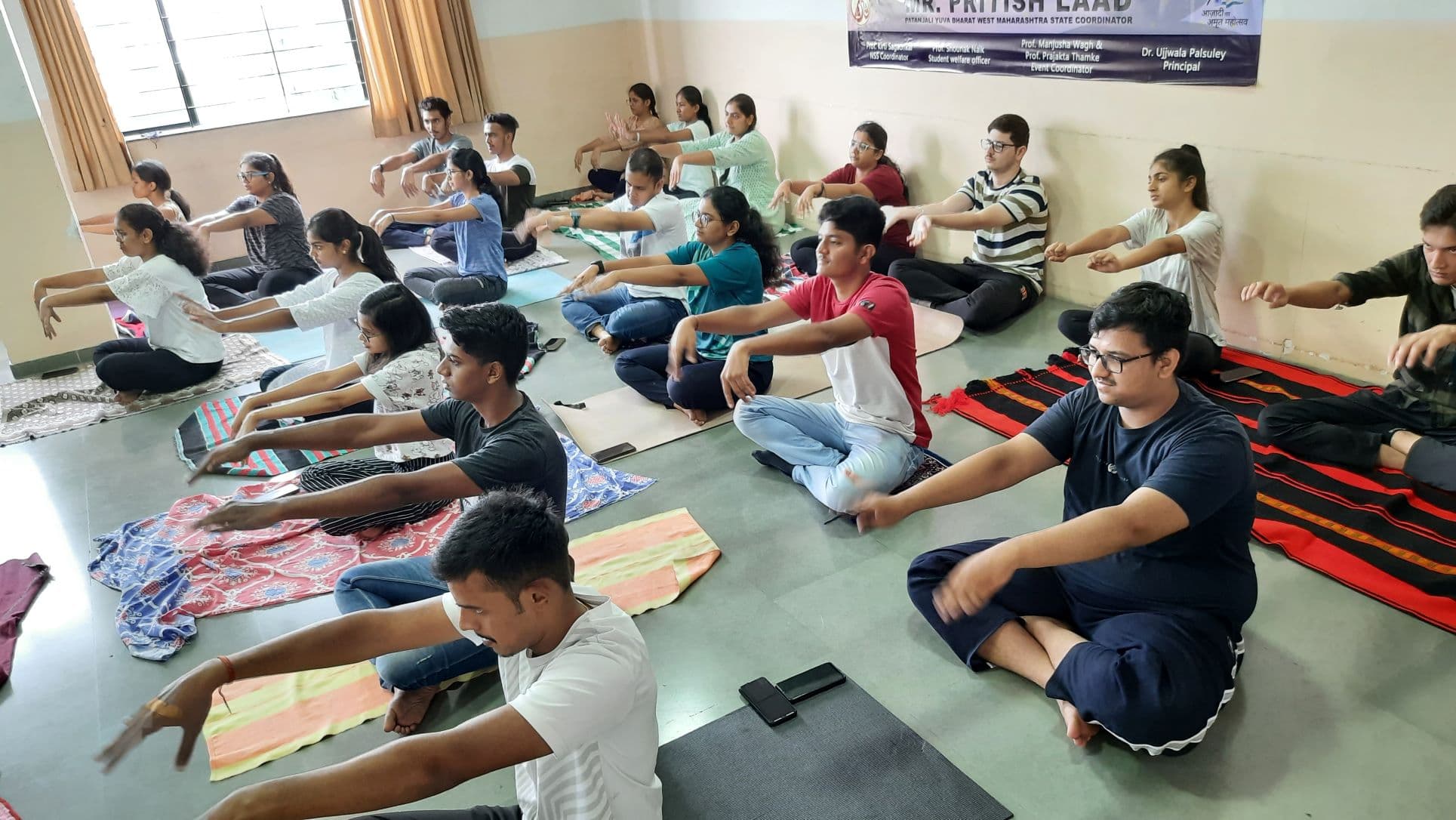 Marathwada Mitramandal's College of Architecture Pune Yoga Day photo 3